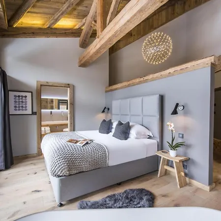 Chalet Moonlit Bay: Where Zell's Alpine